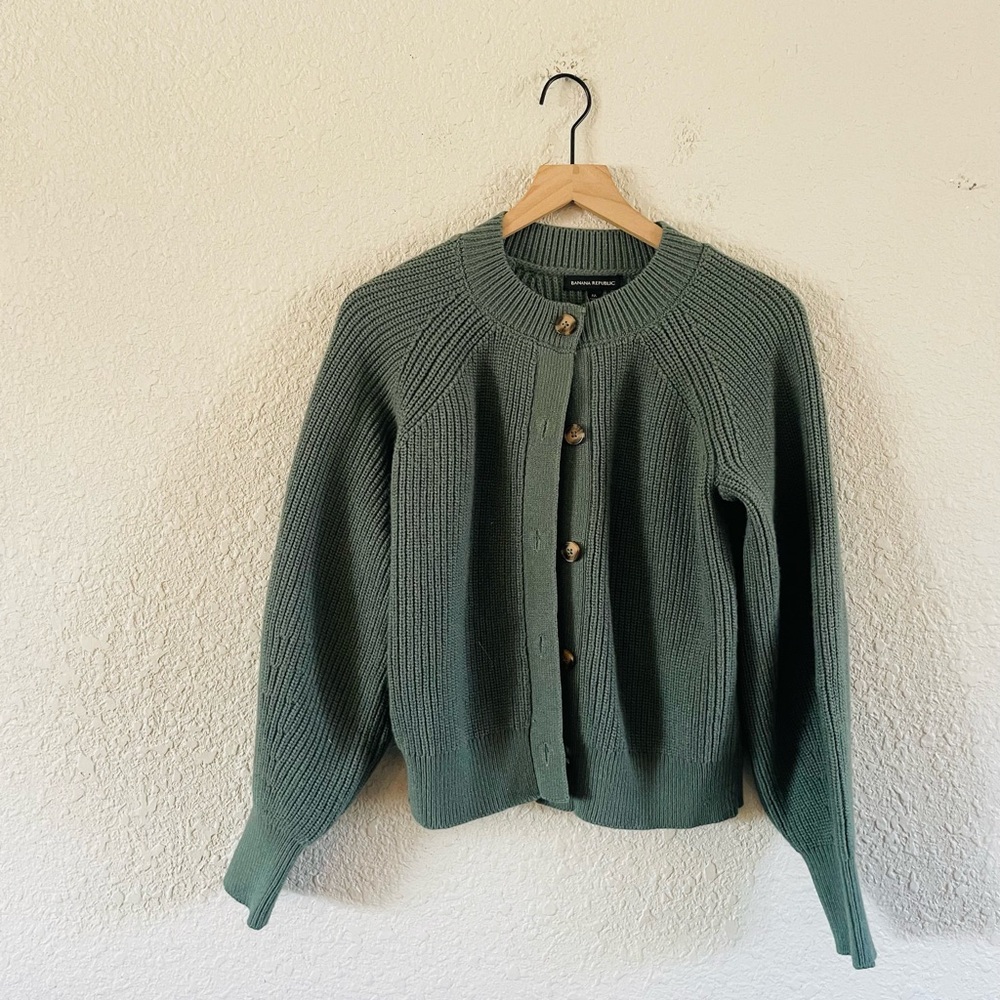 Banana Republic Olive Green Ribbed Button Cardigan